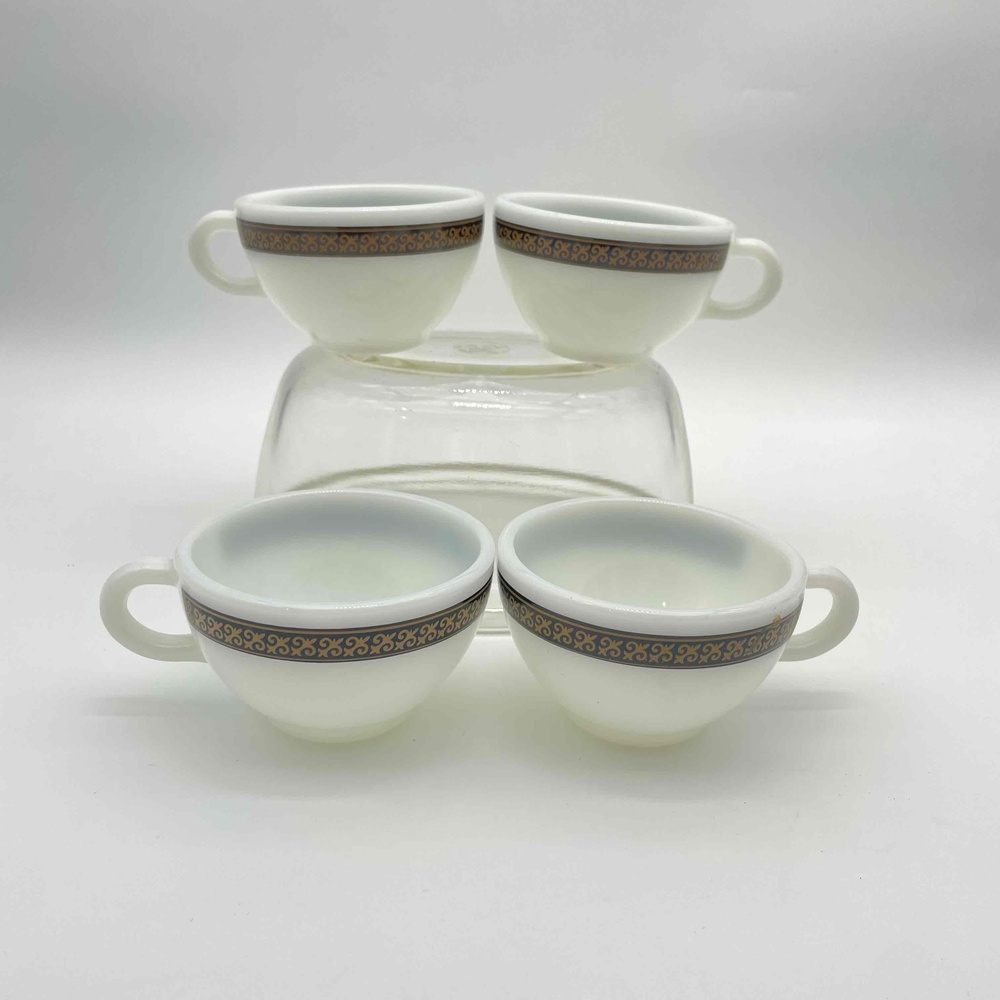 Pyrex Set Of 4 Vintage 1960s Gold Black Ebony Cup fleur de lis Tableware Corning